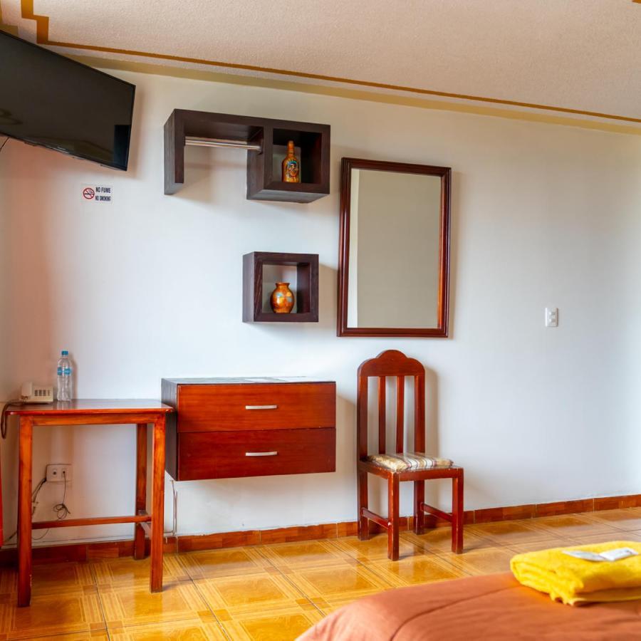 Mashy'S Hostal Otavalo Esterno foto
