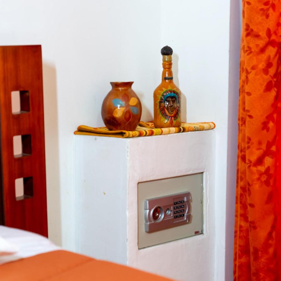 Mashy'S Hostal Otavalo Esterno foto