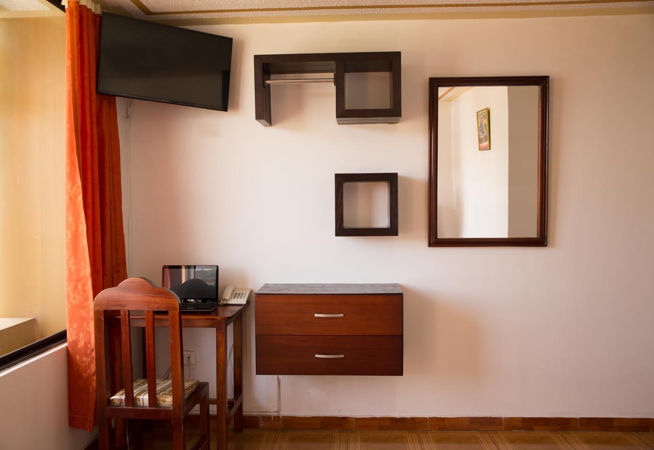 Mashy'S Hostal Otavalo Esterno foto