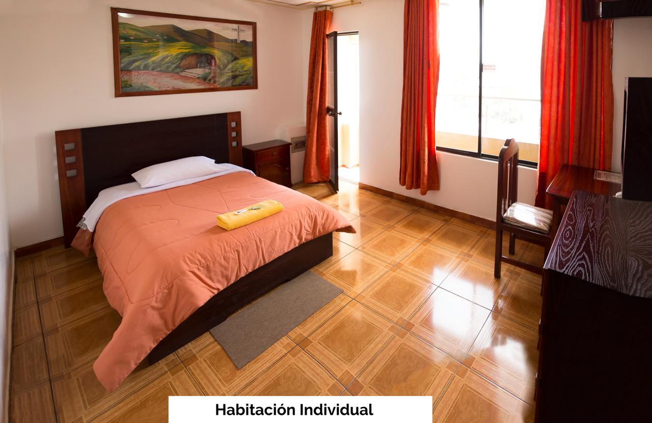 Mashy'S Hostal Otavalo Esterno foto